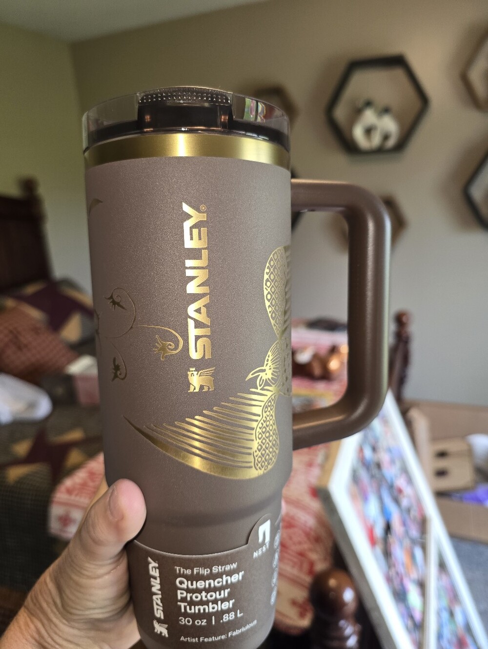 The Stanley 1913 x Nest Quencher® ProTour Flip Straw 30 OZ freedom women